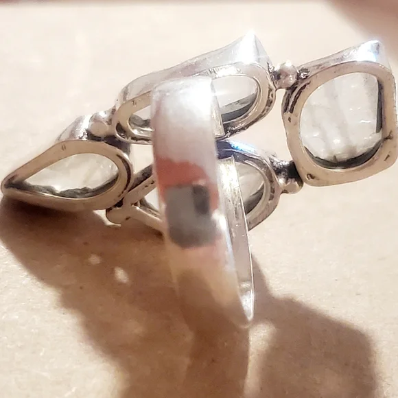 Unique Ring with Moonstone Gems Bezel Set into 925 Stamped Sterling Silver - Picture 7 of 11